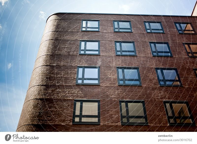 new building facade Facade Window House (Residential Structure) Sky Heaven Blue sky Behind Backyard Courtyard Interior courtyard Downtown Wall (barrier)