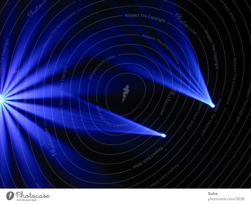 Ray of Light 2 Tunnel Disco Club Party Blue Lighting Reaction