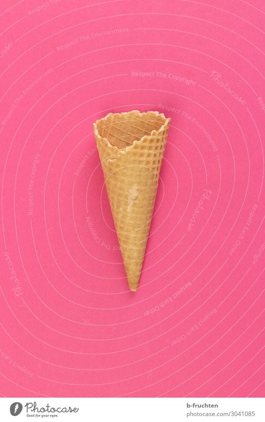 ice-cream cone Food Ice cream Nutrition To enjoy Brash Free Friendliness Happiness Fresh Pink Red Ice-cream cone Empty Colour photo Interior shot Studio shot