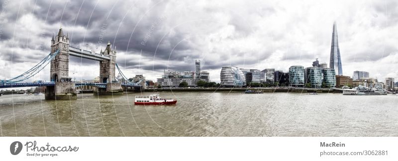 Tower Bridge Panorama Vacation & Travel Tourism Trip Water London Capital city Landmark Inland navigation Boating trip England Icon Monarchy Midday