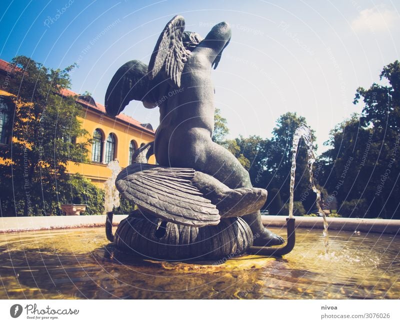 Fountain lenbachhaus Vacation & Travel Tourism Trip Summer Education Human being Masculine Child Baby 1 Art Artist Museum Sculpture lenbach house Angel