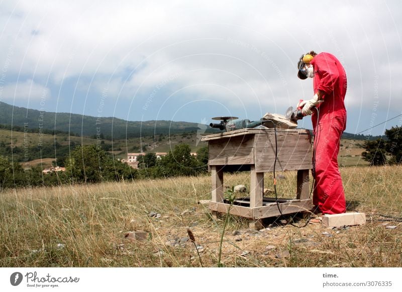 femme au travail (II) Work and employment Workplace Craft (trade) Tool Machinery Feminine Woman Adults 1 Human being Artist Sculpture Landscape Sky Clouds