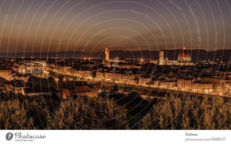 Florence II Tuscany Cradle of the Renaissance Piazzale Michelangelo Cathedral Santa Maria del Fiore Italy Sunset Light bishop's church Twilight Arno