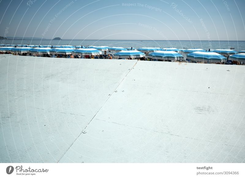 beach Coast Beach Vacation & Travel Sunshade Screening Water Ocean Exterior shot Copy Space bottom Light Shadow Sunlight