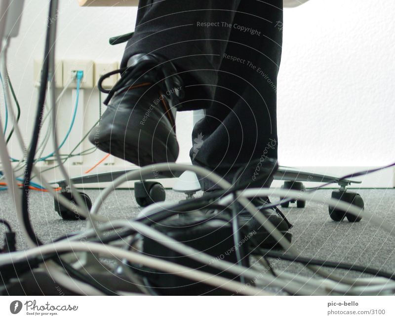 cable and leg Work and employment White Gray Black Electrical equipment Technology Office Cable Business