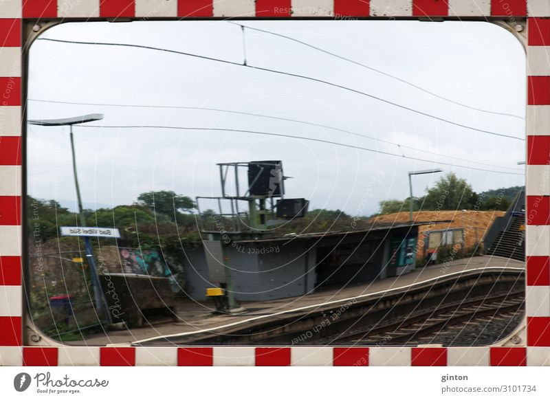 Traffic mirror on the platform Mirror Train station Transport Platform Road sign Sharp-edged traffic mirrors Frame striped frame driving safety Corner Confusing