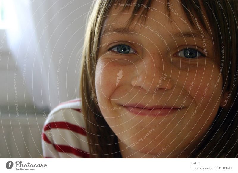 Happy, laughing girl Human being Androgynous Child Infancy Happiness Laughter smile Looking Looking into the camera Forward luck Feminine Joy portrait