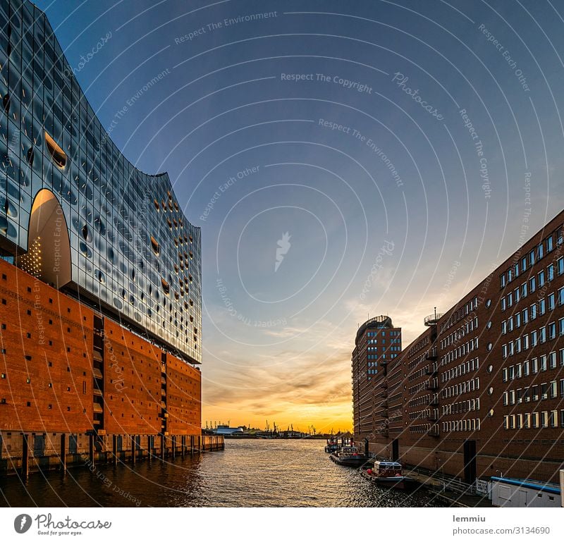 Port of Hamburg at sunset Europe Port City Downtown Deserted House (Residential Structure) Tourist Attraction Landmark Navigation Cruise Homesickness Wanderlust