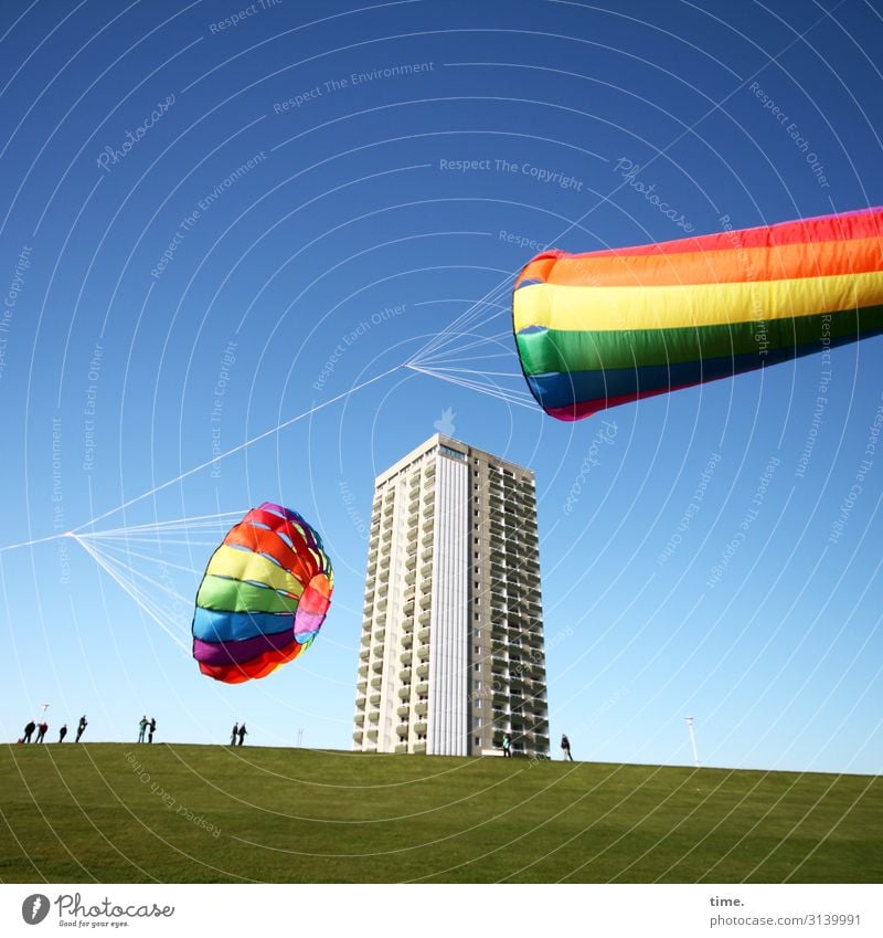 Statics & dynamics | Rope shaft High-rise bunch Kite festival Dike variegated Flying Whimsical vivacious Audience spectators Observe Joy fun free time contest