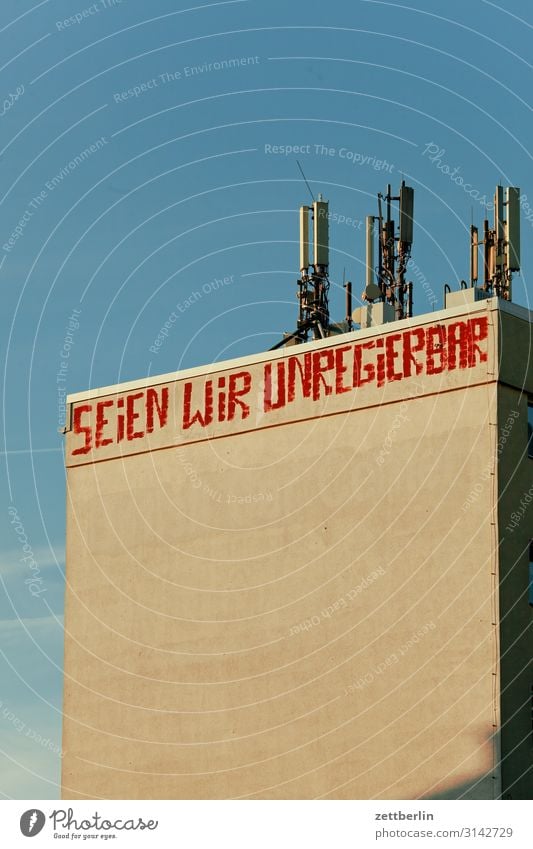 Let us be ungovernable Against Facade House (Residential Structure) Sky Heaven Deserted Protest Government Slogan Town Copy Space Select Elections