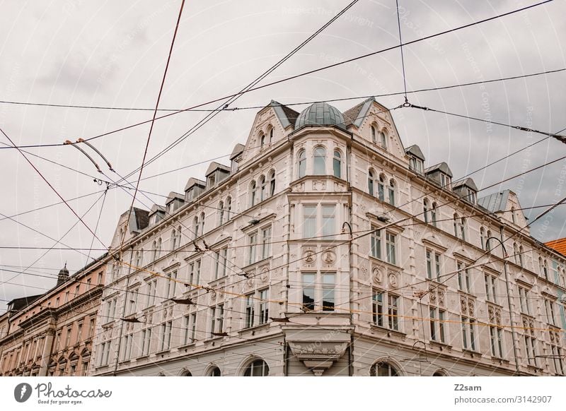 Innsbruck Sightseeing Sky Clouds Town Downtown Building Architecture Esthetic Elegant Chaos Idyll Mobility Network Arrangement Vacation & Travel Logistics