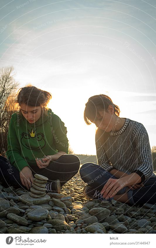 Two female teenagers, build stone males, in nature Leisure and hobbies Human being Feminine girl Young woman Youth (Young adults) Brothers and sisters Sister