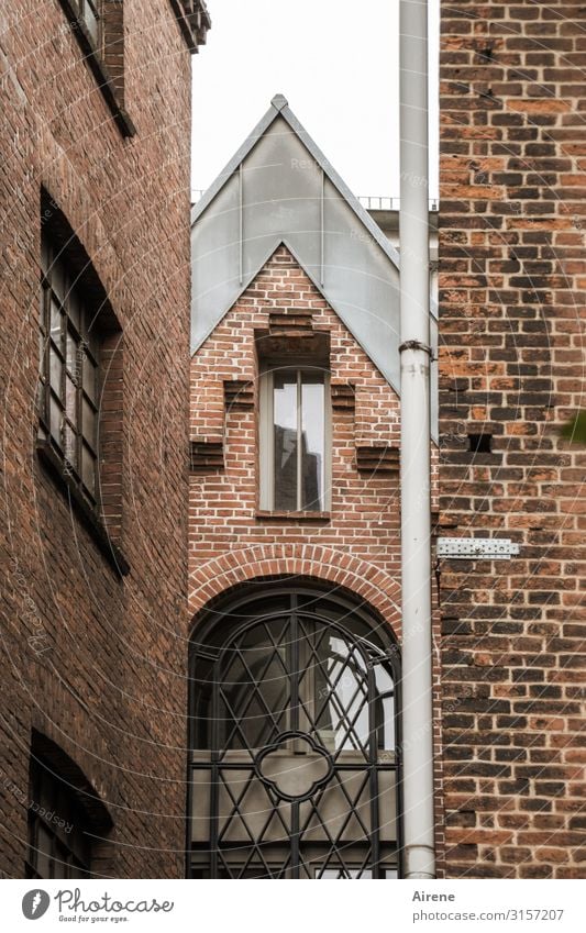 in between | UT Hamburg Town Downtown Old town House (Residential Structure) Architecture Old building Brick construction Brick facade Gable end Window Passage