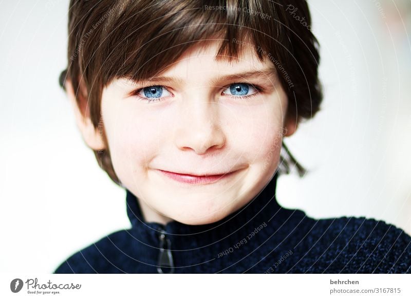 a smile Brash Love Interior shot Colour photo pretty inquisitorial Curiosity observantly blue eyes Close-up Child Boy (child) Family & Relations Head Infancy