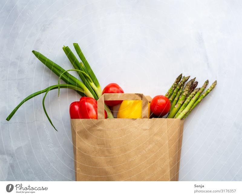 Fresh coloured vegetables in a paper bag Food Vegetable Asparagus Tomato Leek vegetable Pepper Nutrition Organic produce Vegetarian diet Diet Fasting Lifestyle