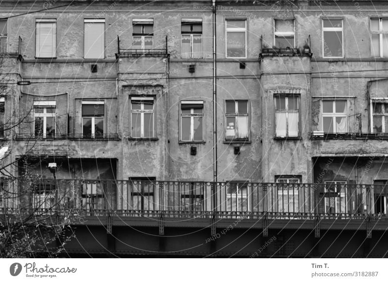 Berlin Town Capital city Downtown Old town Deserted House (Residential Structure) Window Transport Means of transport Traffic infrastructure Passenger traffic