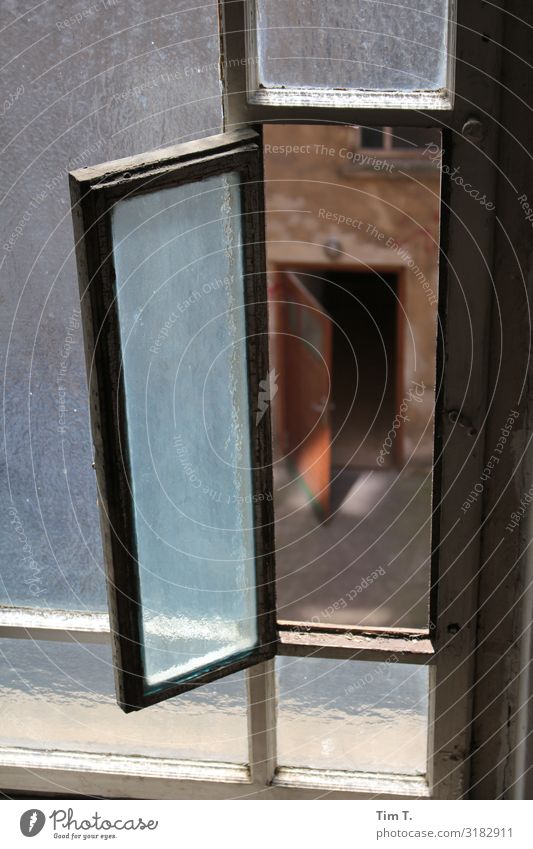 Window to the courtyard Prenzlauer Berg Town Capital city Downtown Old town Deserted House (Residential Structure) Manmade structures Building Door Courtyard