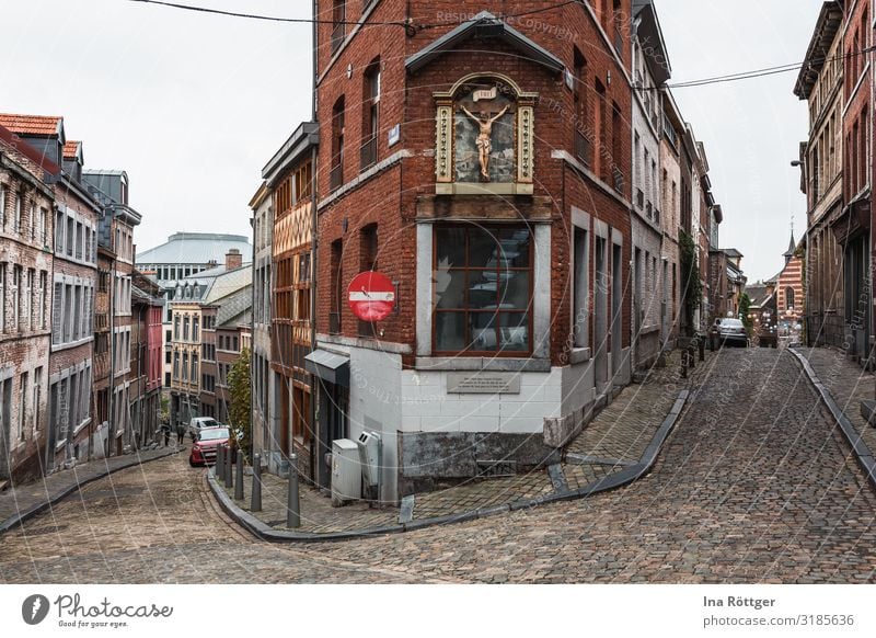 In the streets of Liège, Belgium. Living or residing Flat (apartment) Redecorate Moving (to change residence) Sculpture Architecture Town Outskirts Old town