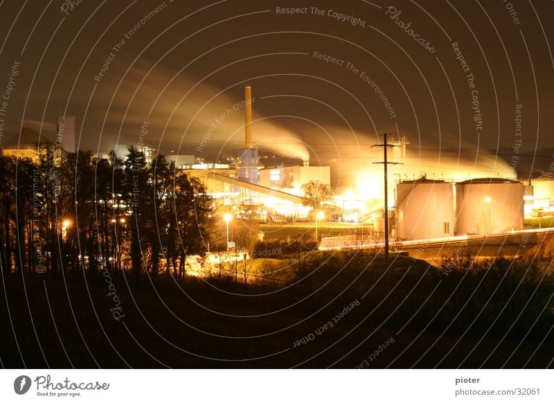 sugar factory Light Factory Night Long exposure Sugar refinery Work and employment Machinery Industry Smoke Steam Share women's field