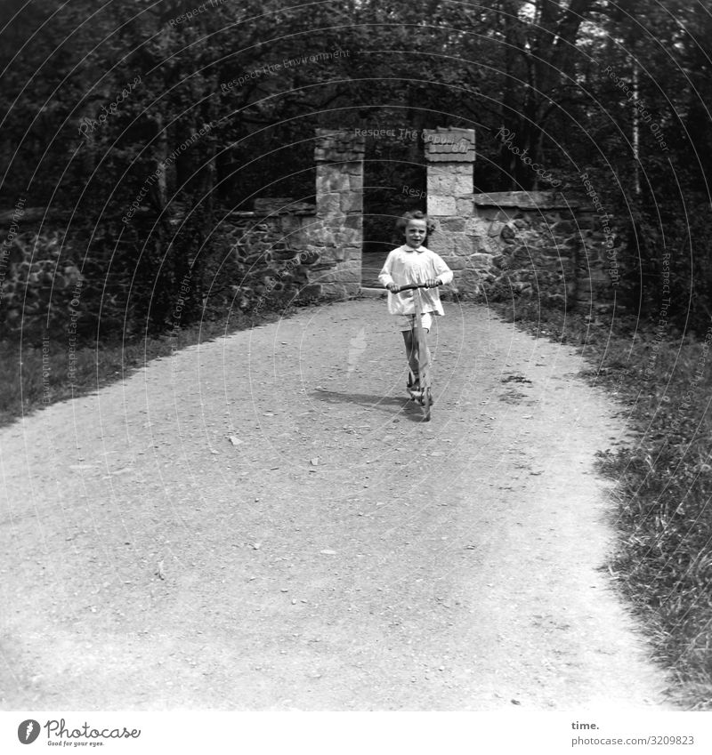 Rollerboy Sports Fitness Sports Training Scooter Masculine Boy (child) 1 Human being Beautiful weather Park Meadow Forest Wall (barrier) Wall (building)