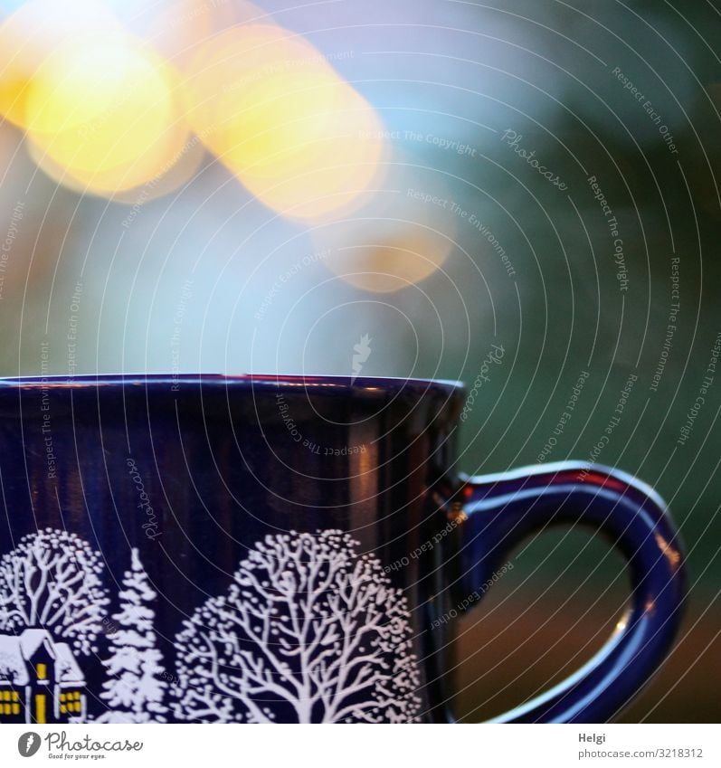 Close-up of a mulled wine cup at the Christmas market with a glowing bokeh Beverage Hot drink Mulled wine Cup Feasts & Celebrations Christmas & Advent