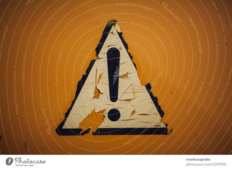 Exclamation point Attention! Road traffic Road sign Threat Risk Hazard information Triangle Exclamation mark Signage To talk Broken Yellow Orange Judicious