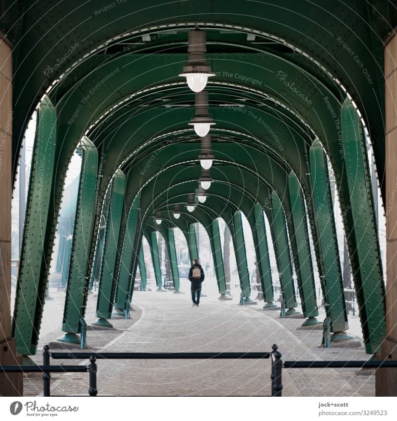 Sequence between columns Schönhauser Allee Prenzlauer Berg Mono rail Steel carrier Pedestrian Lanes & trails Underground Historic Many Moody Protection Serene