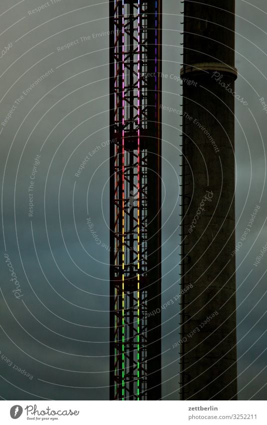 Hype again Evening Architecture Berlin Office City Germany Twilight Worm's-eye view Capital city House (Residential Structure) Sky Heaven High-rise Downtown