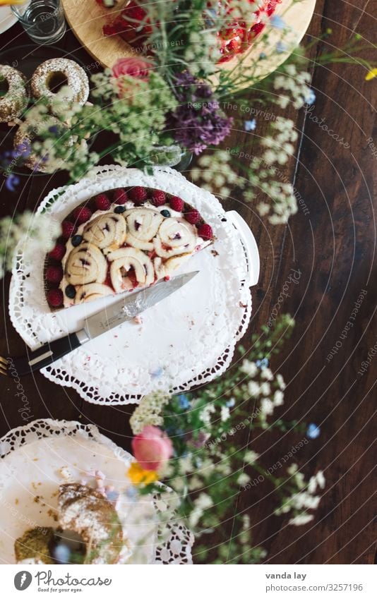 cake time Cake Nutrition To have a coffee Overweight Mother's Day Birthday Baptism Gluttony Voracious Debauchery Gateau Colour photo Interior shot