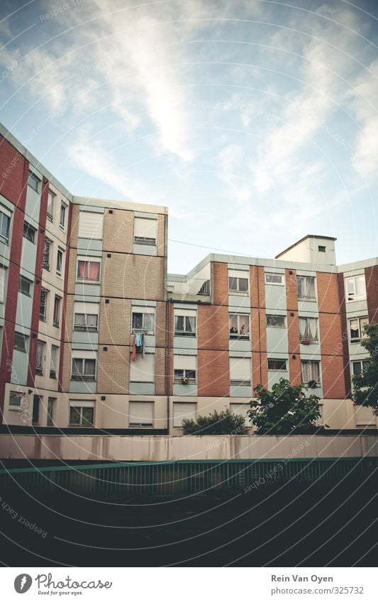 Summer buildings Small Town Downtown Outskirts Skyline House (Residential Structure) Manmade structures Building Architecture Wall (barrier) Wall (building)