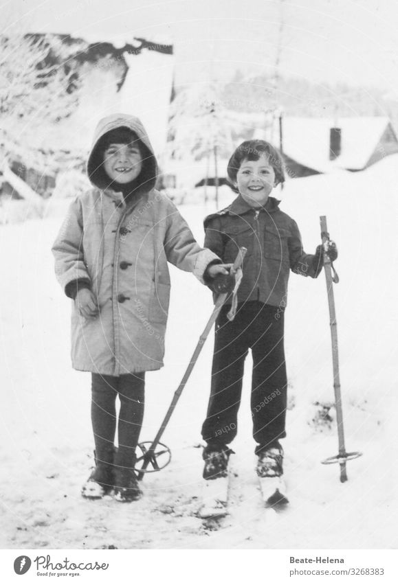 Snow fun in the Black Forest Healthy Leisure and hobbies Cross country skiing Winter Sports Skis Ski run Girl Brothers and sisters Village Lanes & trails Jacket