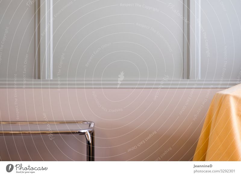 Side table in front of pink and white wall Restaurant Eating Feasts & Celebrations Gastronomy Team Unemployment Closing time Classic Wall (barrier)