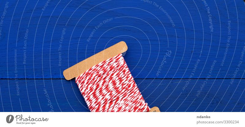 skein of craft red-white thread Leisure and hobbies Handcrafts Knit Decoration Feasts & Celebrations Craft (trade) Rope Wood Line Bright Blue Red White Colour