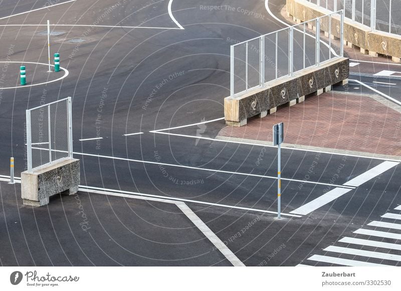 Transport needs (4) arrecife Lanzarote Places Crossroads Traffic circle Road traffic Asphalt Driving Gloomy Gray White Orderliness Loneliness Accuracy Mobility