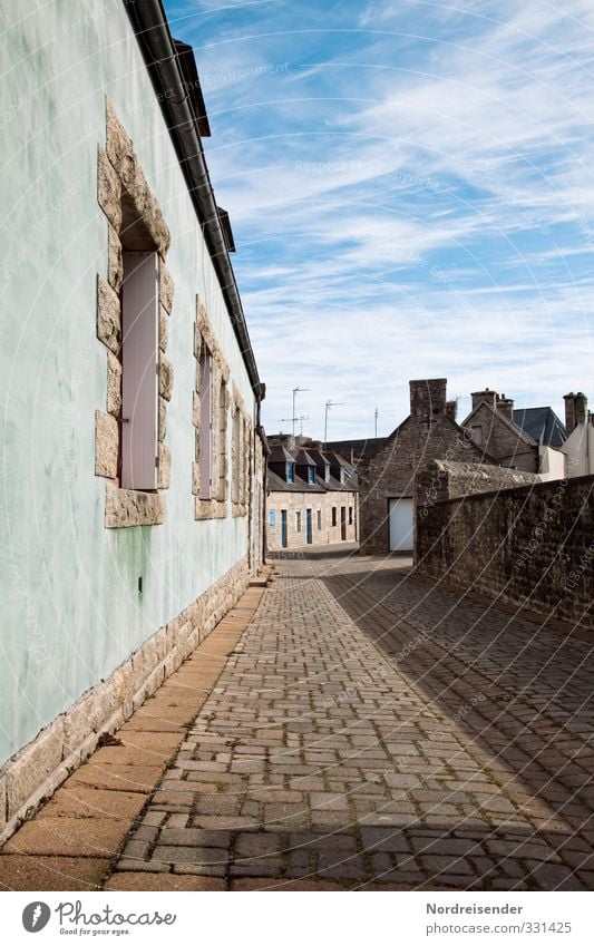 Breton lanes Tourism Beautiful weather Village Fishing village Small Town Port City Old town Deserted House (Residential Structure) Manmade structures Building