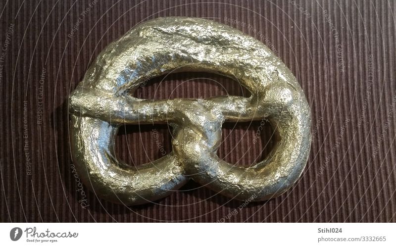 golden pretzel Food Dough Baked goods Pretzel Design Oktoberfest Bakery Sculpture Metal Gold Sign Eating Delicious Retro Brown Joie de vivre (Vitality) Romance