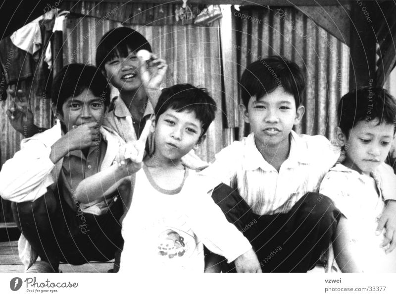 Children in Kambotscha Boy (child) Friendship Group kambocha Black & white photo