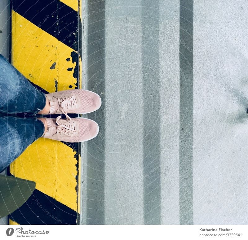 SHOE PERSPECTIVE Legs Feet Pants Jeans Sneakers Sign Signs and labeling Signage Warning sign Road sign Graffiti Stand Blue Yellow Gray Pink Black Stripe