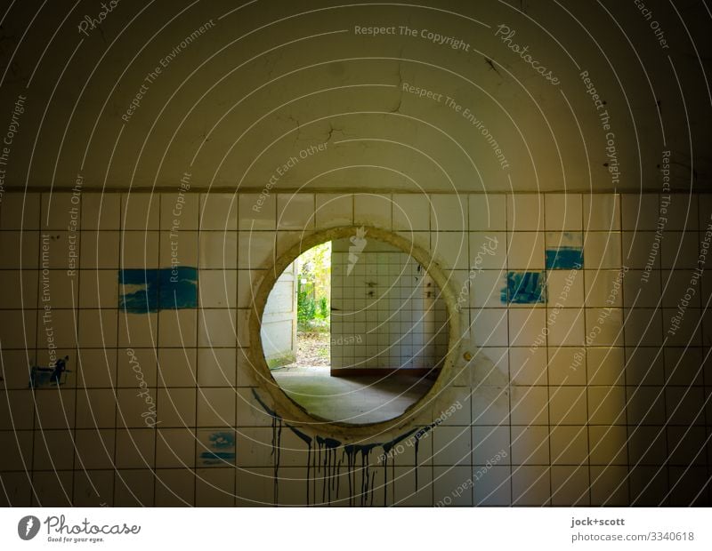 Straight through the circle lost places Building Sanitarium Wall (building) door Vista Tile Circle Dirty Historic Center point Symmetry Past Column Reaction