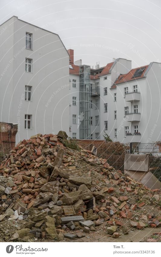 Berlin Weissensee Town Capital city Downtown Old town Deserted House (Residential Structure) Wall (barrier) Wall (building) Living or residing Future