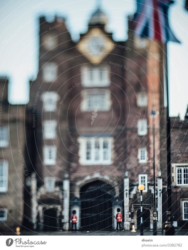 Grenadier Guards of Buckingham Palace guarding its outbuildings in London voyage Travel photography Tourist Attraction Tourism Exterior shot Vacation & Travel