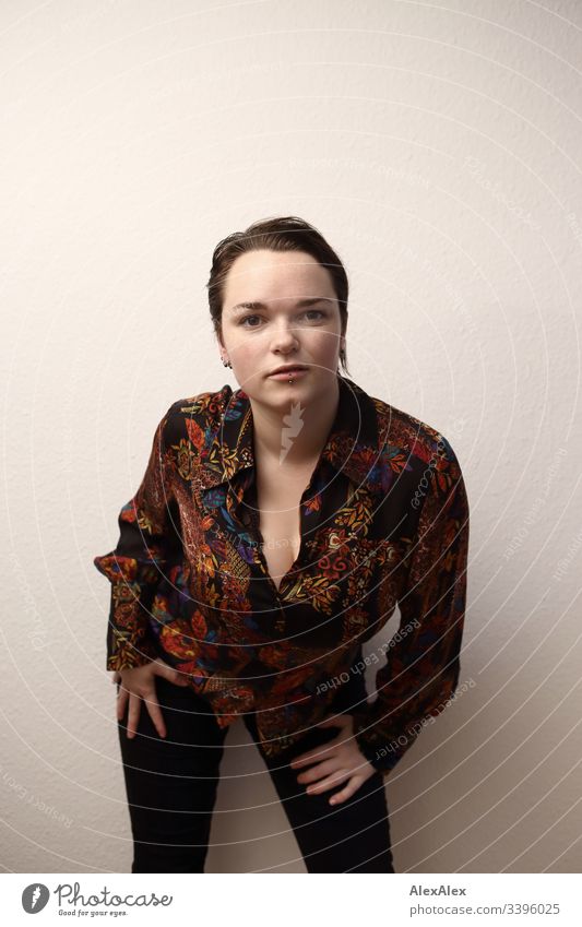 Portrait of a young woman Forward Portrait photograph Central perspective Shallow depth of field Day Close-up Interior shot Identity Enthusiasm Exceptional