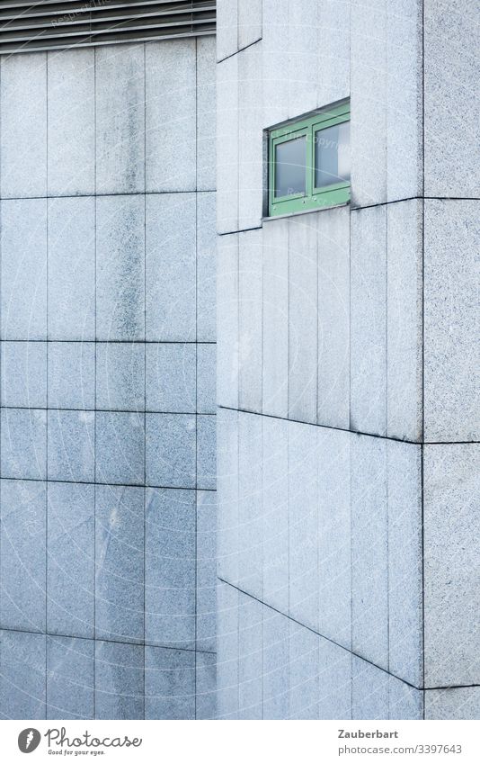 Grey facade made of granite slabs with green window and a variation with lamellas Facade House (Residential Structure) Gray Window Green interstices Pattern