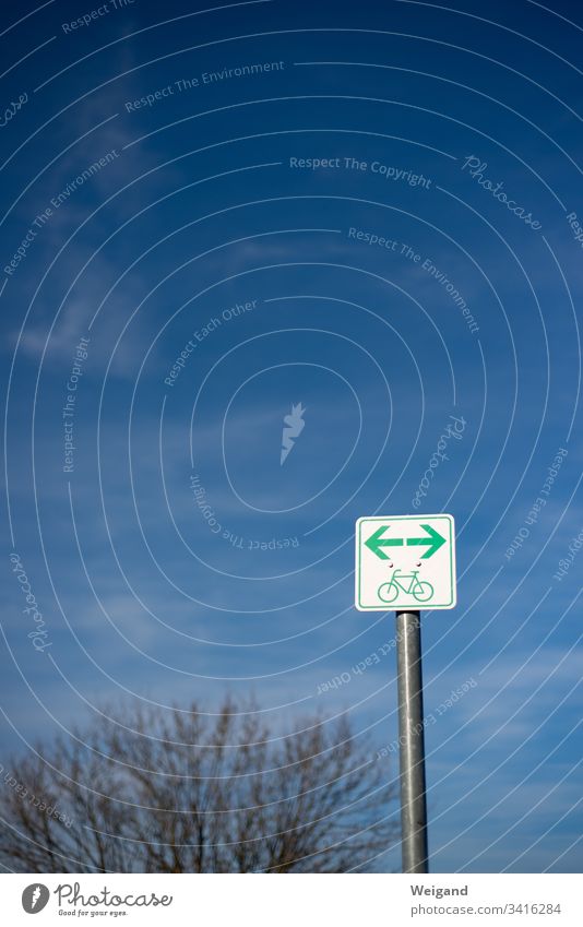 cycle path Bicycle Traffic infrastructure Means of transport Exterior shot Transport Deserted Road traffic Lanes & trails Cycling Cycle path Cycling tour Street