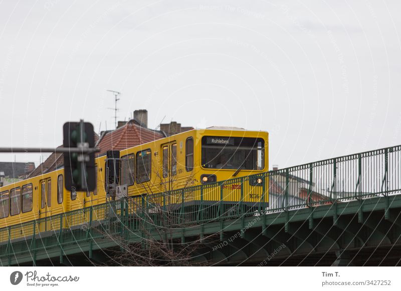 U 2 Berlin U2 Prenzlauer Berg Schönhauser Allee Exterior shot Town Old town Downtown Deserted subway line Colour photo Transport Capital city 2020 Old building