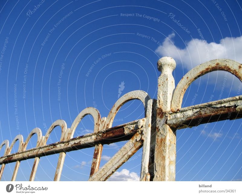 old_fence02 Summer Fence White Flake off Iron Leisure and hobbies Nature Sky Blue Rust Old Colour Handrail Smithy