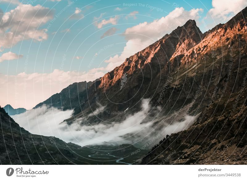 Evening mist in the Pyrenees Looking Front view Wide angle Central perspective Panorama (View) Deep depth of field Low-key Sunset Long shot Sunrise