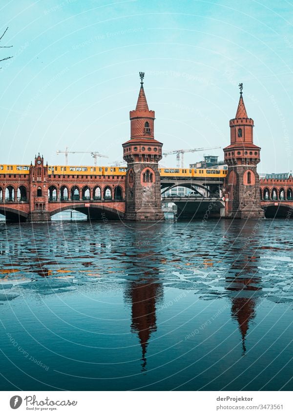 Oberbaumbrücke in the morning in winter II Long shot Deep depth of field Sunbeam Reflection Contrast Shadow Light Morning Copy Space middle Copy Space bottom