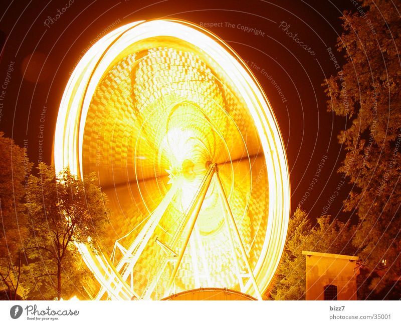 wheel Ferris wheel Night Long exposure Fairs & Carnivals Speed Leisure and hobbies fun