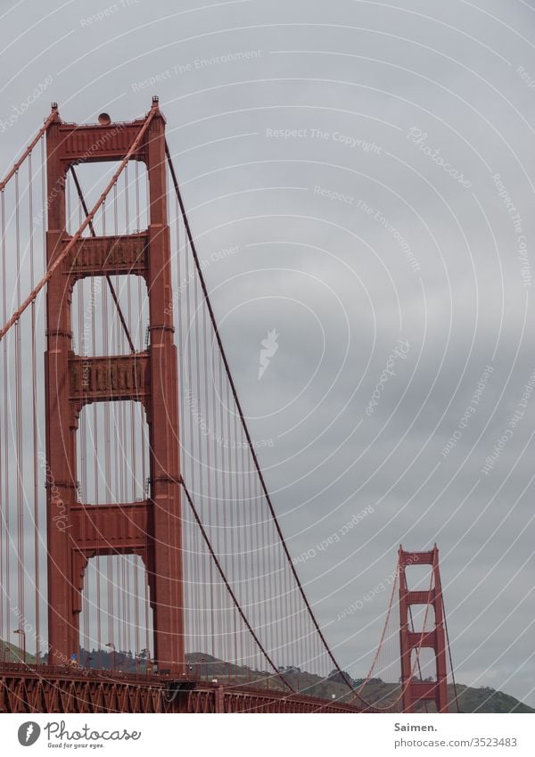 Golden Gate Bridge Brücke Wahrzeichen Symbol Brücken San Francisco san francisco bay area Stahl Brückenkonstruktion California USA Amerika Architecture Ocean